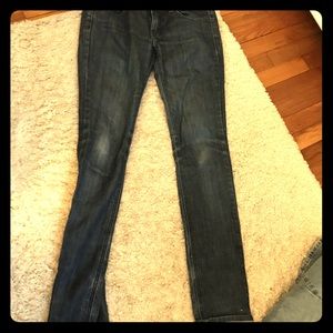 Dark wash skinny jeans 👖